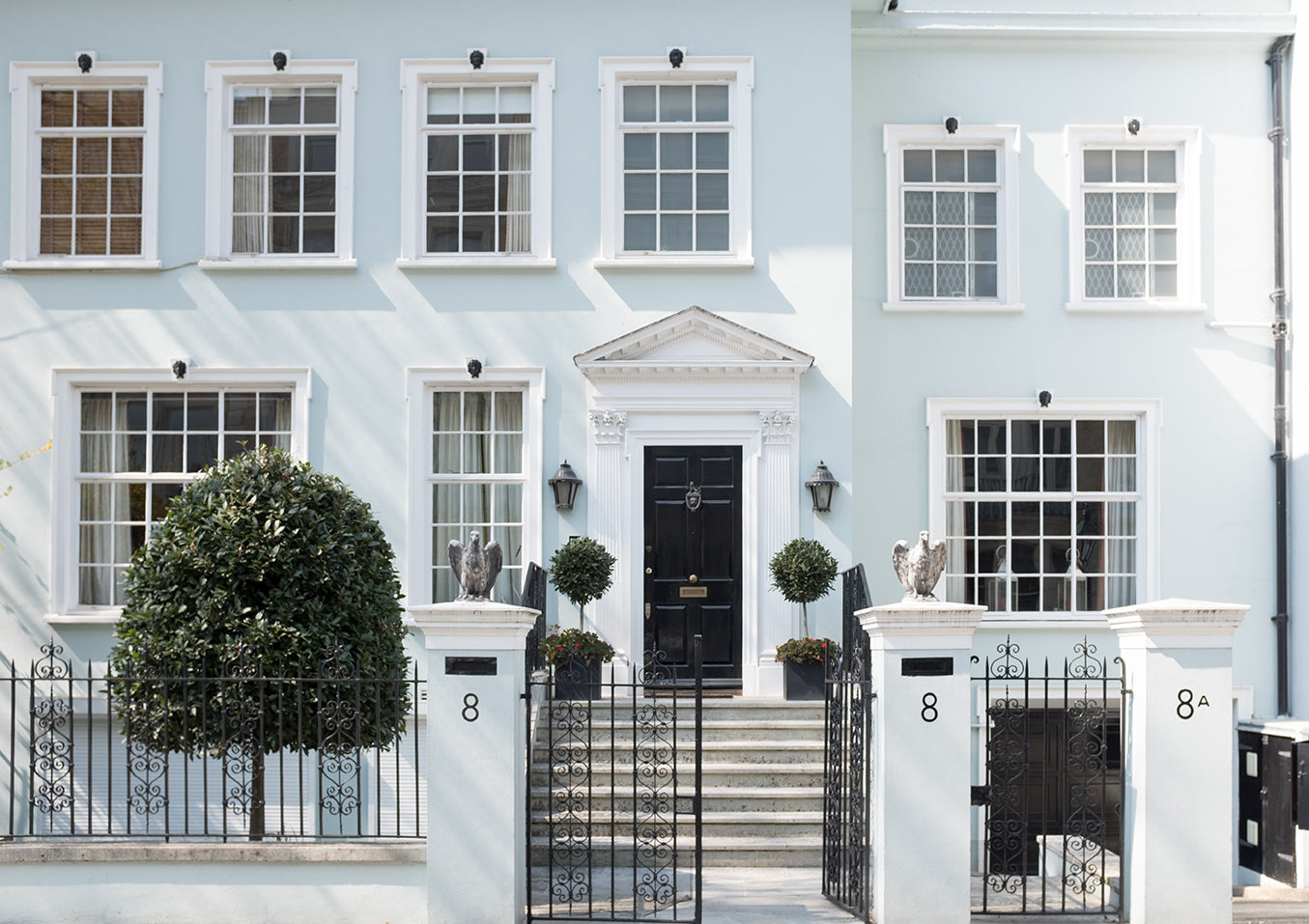 Blue House in London - Every Day Paris