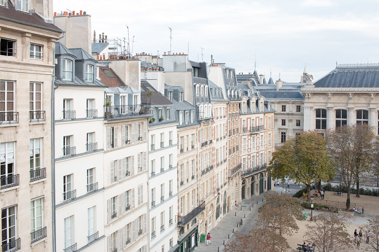 Paris Apartments in Place Dauphine - Every Day Paris