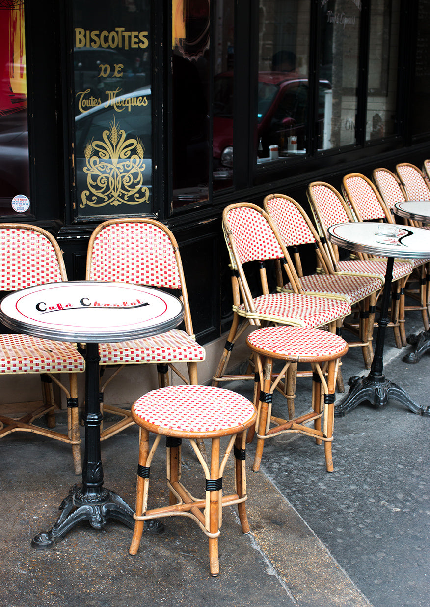 Afternoon at Café Charlot - Every Day Paris