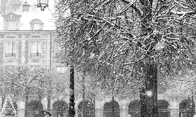 Snowy Morning in Place des Vosges - Every Day Paris
