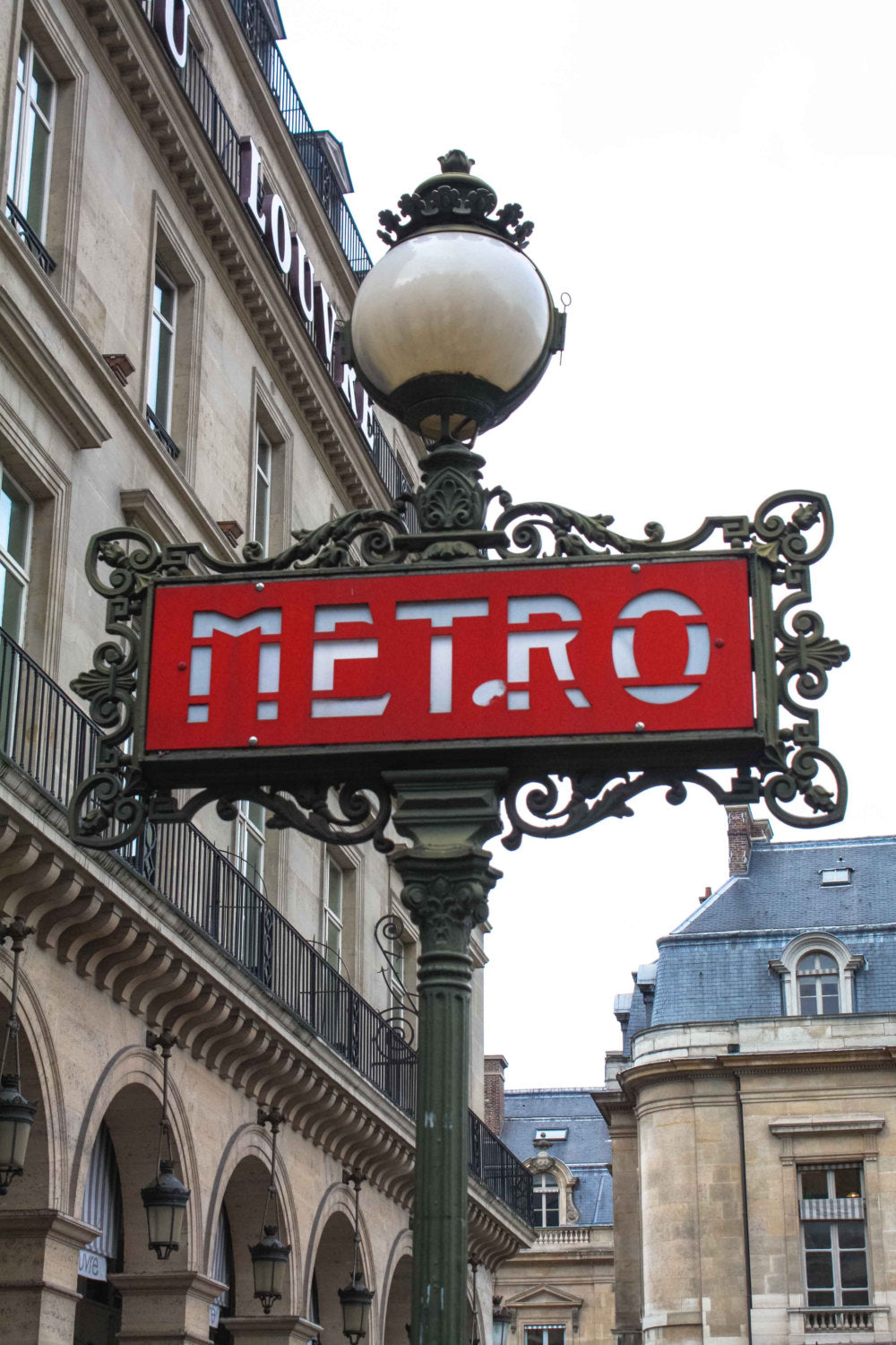 The Paris Metro at the Louvre - Every Day Paris