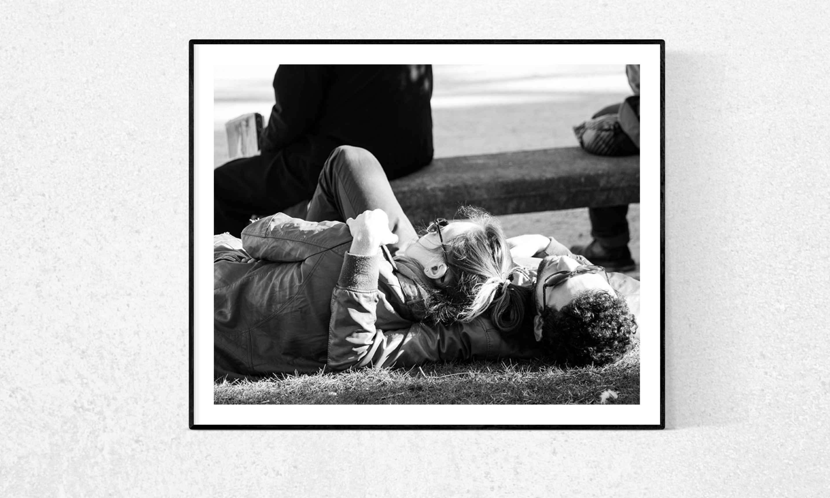 Lovers in Place des Vosges Paris - Every Day Paris 