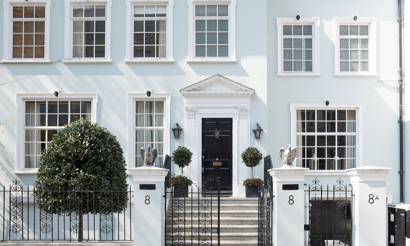 Blue House in London - Every Day Paris 