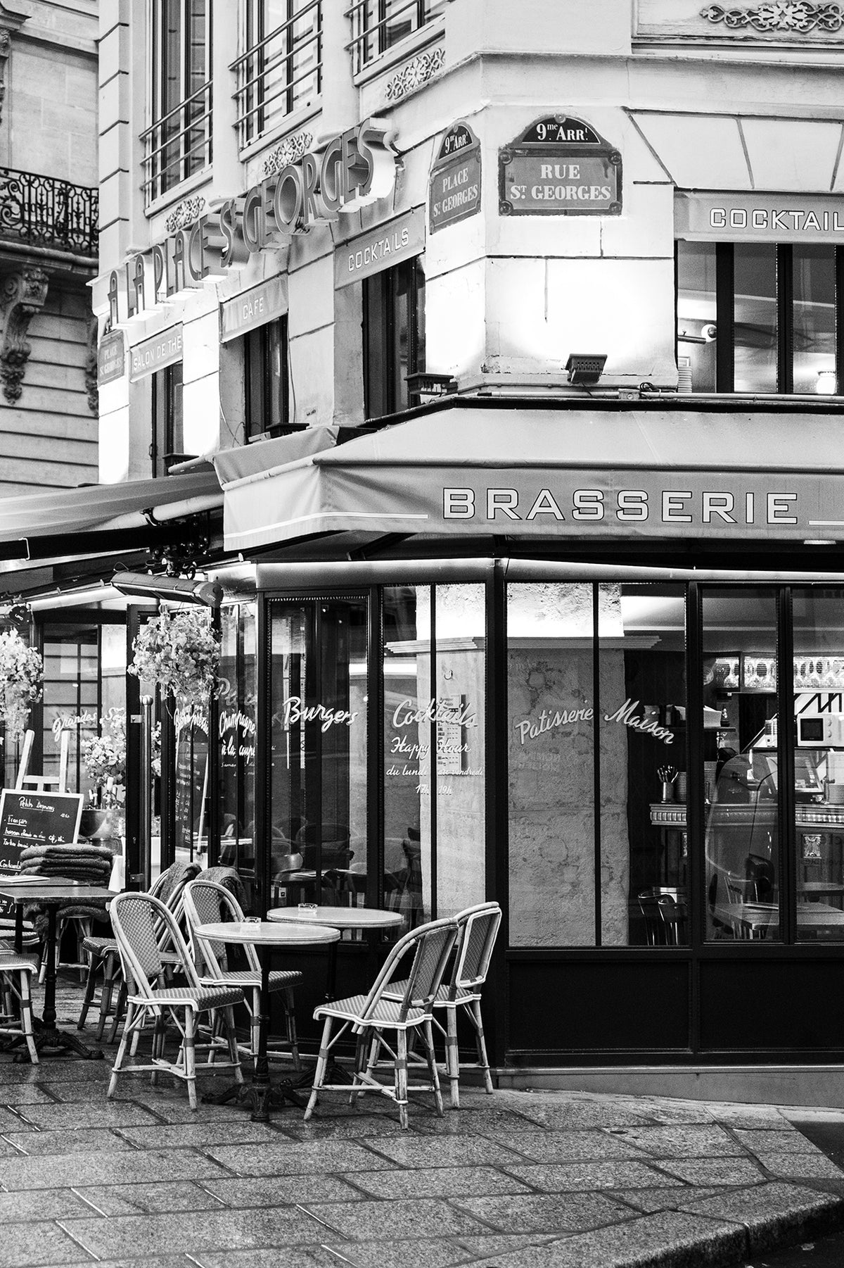 Parisian Brasserie Black and White