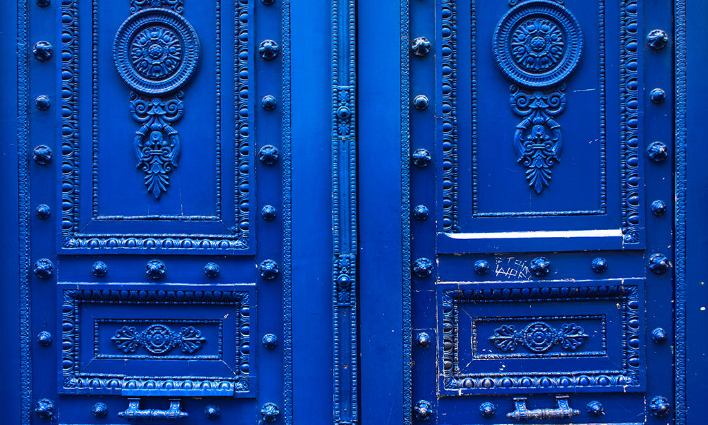 Monaco Blue Doors in Paris - Every Day Paris 