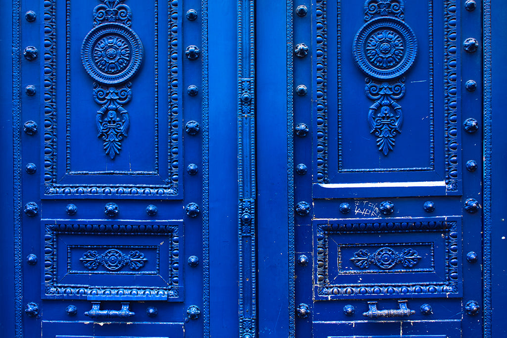 Monaco Blue Doors in Paris - Every Day Paris 