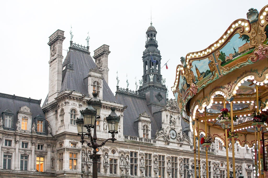 Hôtel de Ville Carousel in Paris - Every Day Paris 