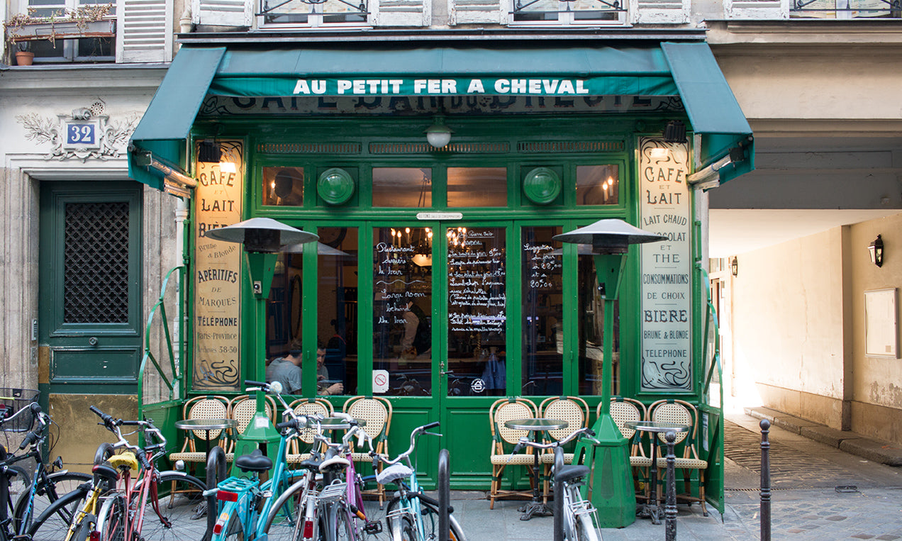 Au Petit Fer à Cheval Café in Paris - Every Day Paris 