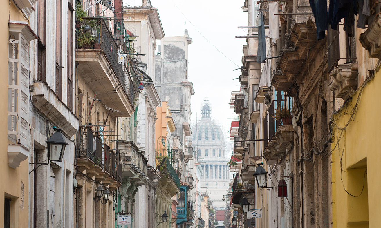 The Old Streets of Havana Cuba - Every Day Paris 