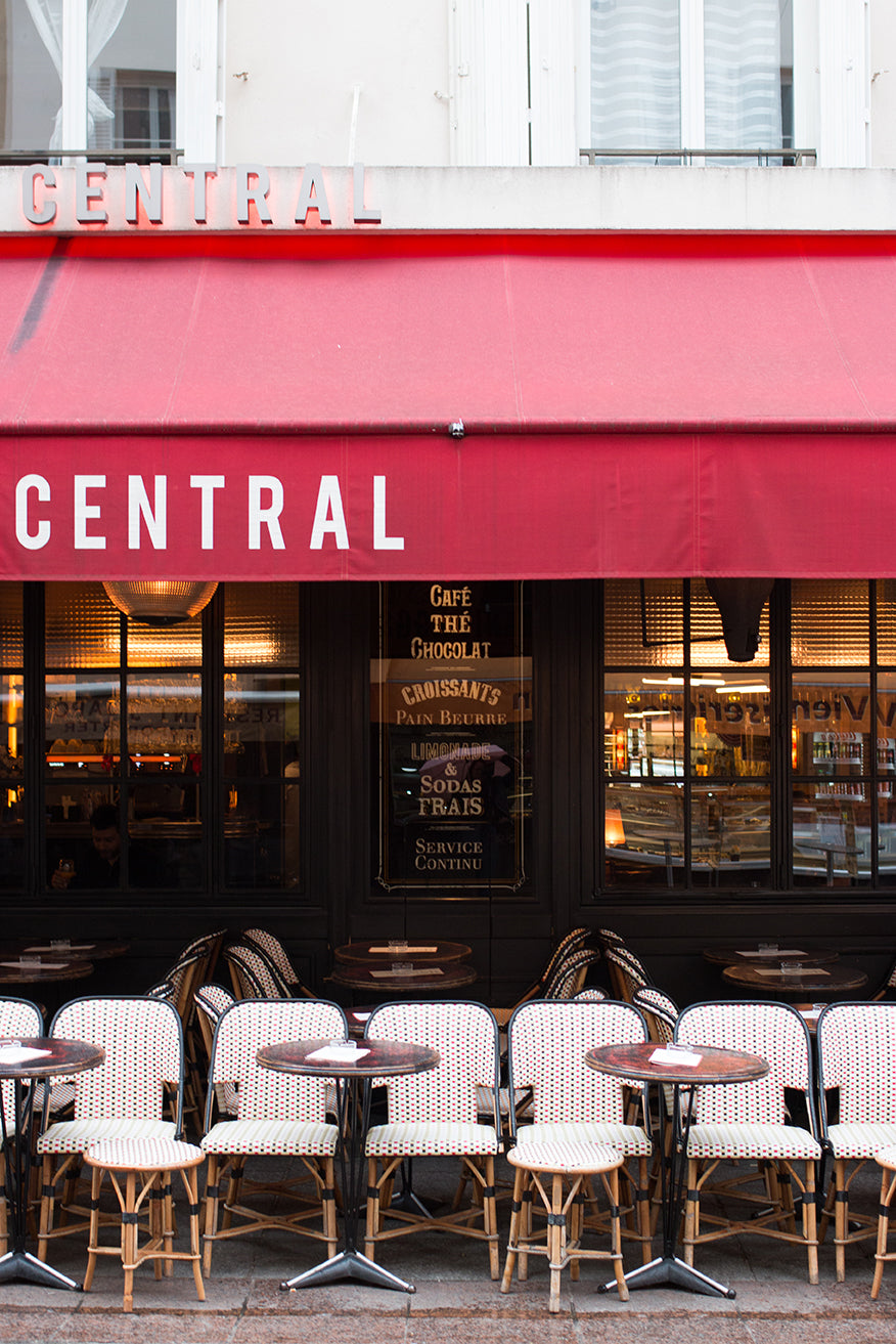 Café Central on Rue Cler - Every Day Paris 