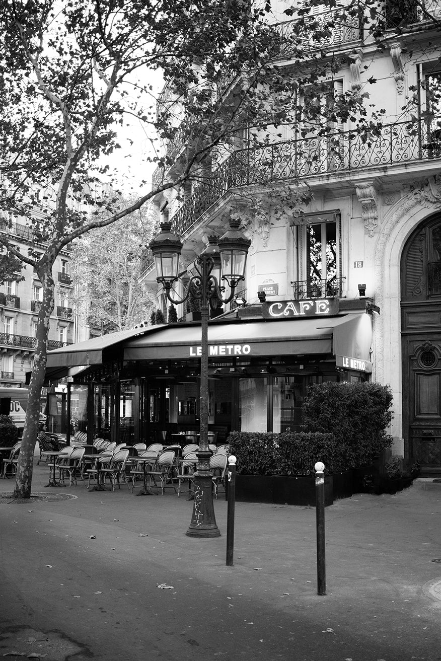 Black and White Paris Café on the Left Bank - Every Day Paris 