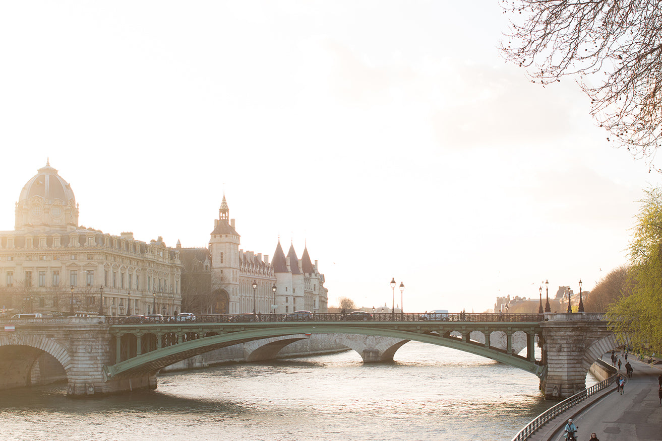 Afternoon Chasing light on the Seine - Every Day Paris 