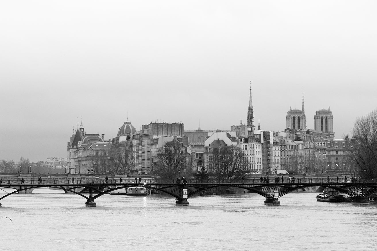 Walking the Seine in Black and White - Every Day Paris 