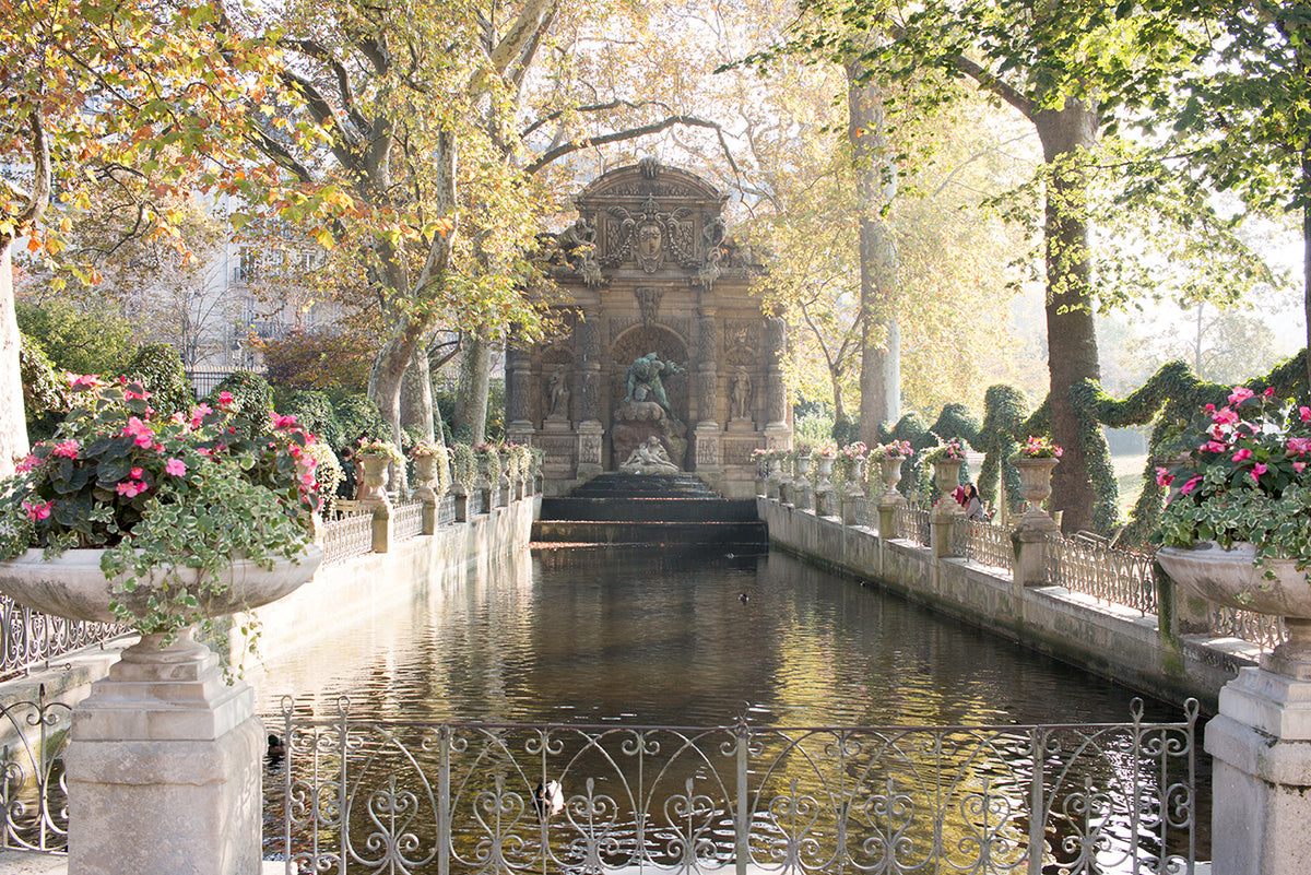 Medici Fountain in Luxembourg Gardens in Fall - Every Day Paris 