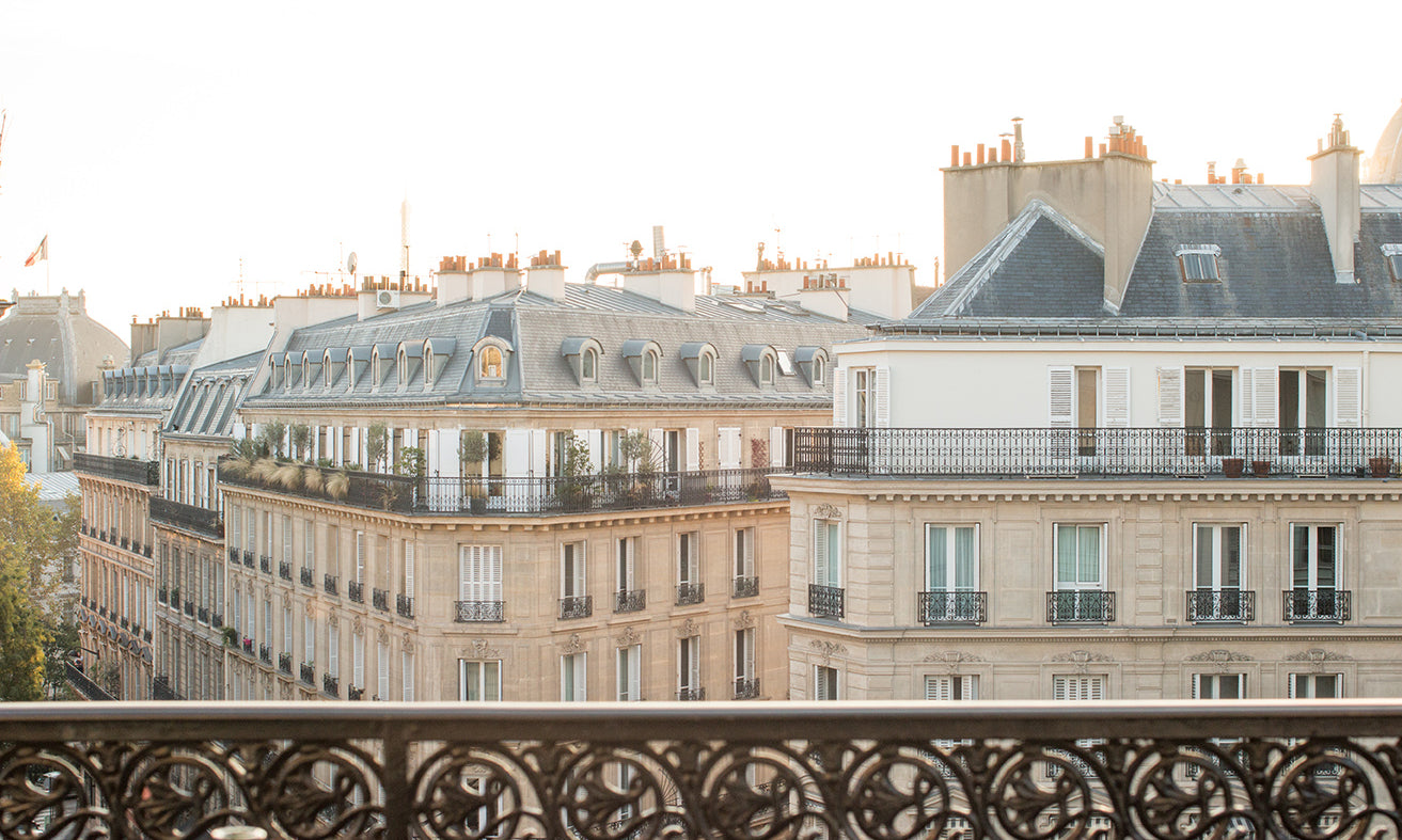 Right Bank Balcony Overlooking Paris - Every Day Paris 