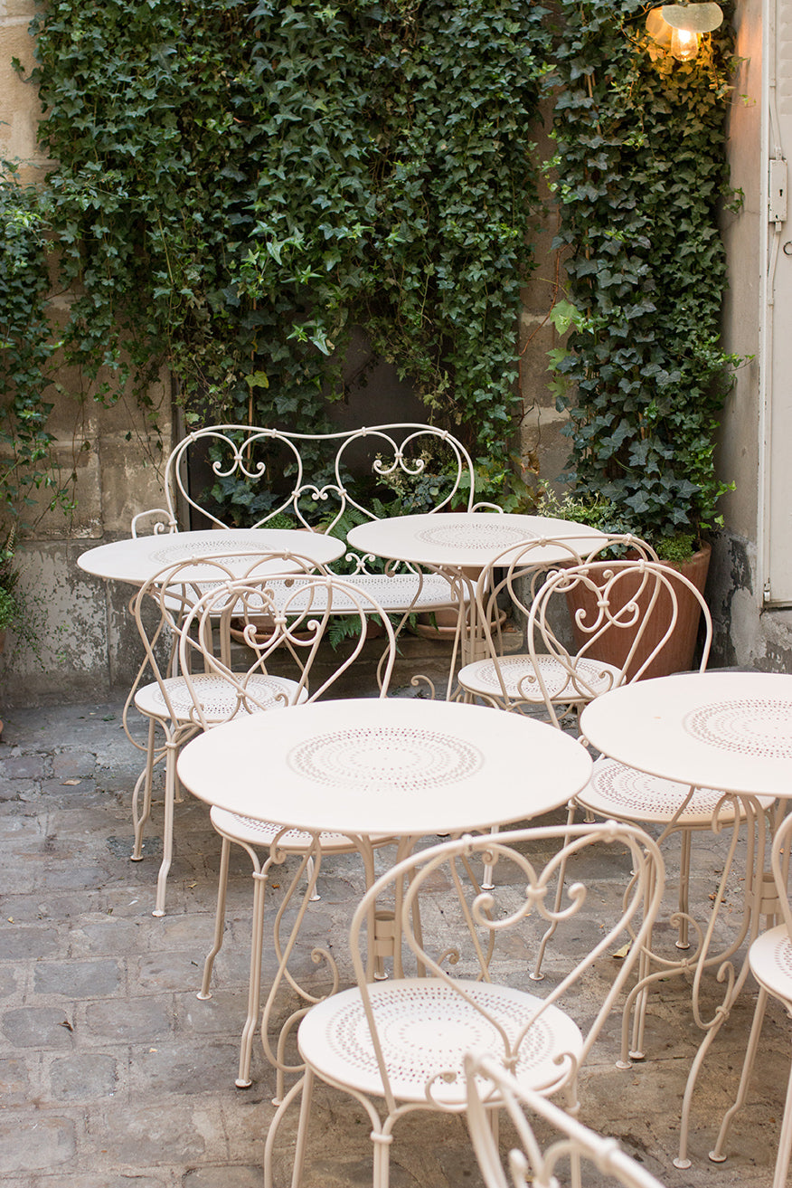 Parisian Courtyard - Every Day Paris 