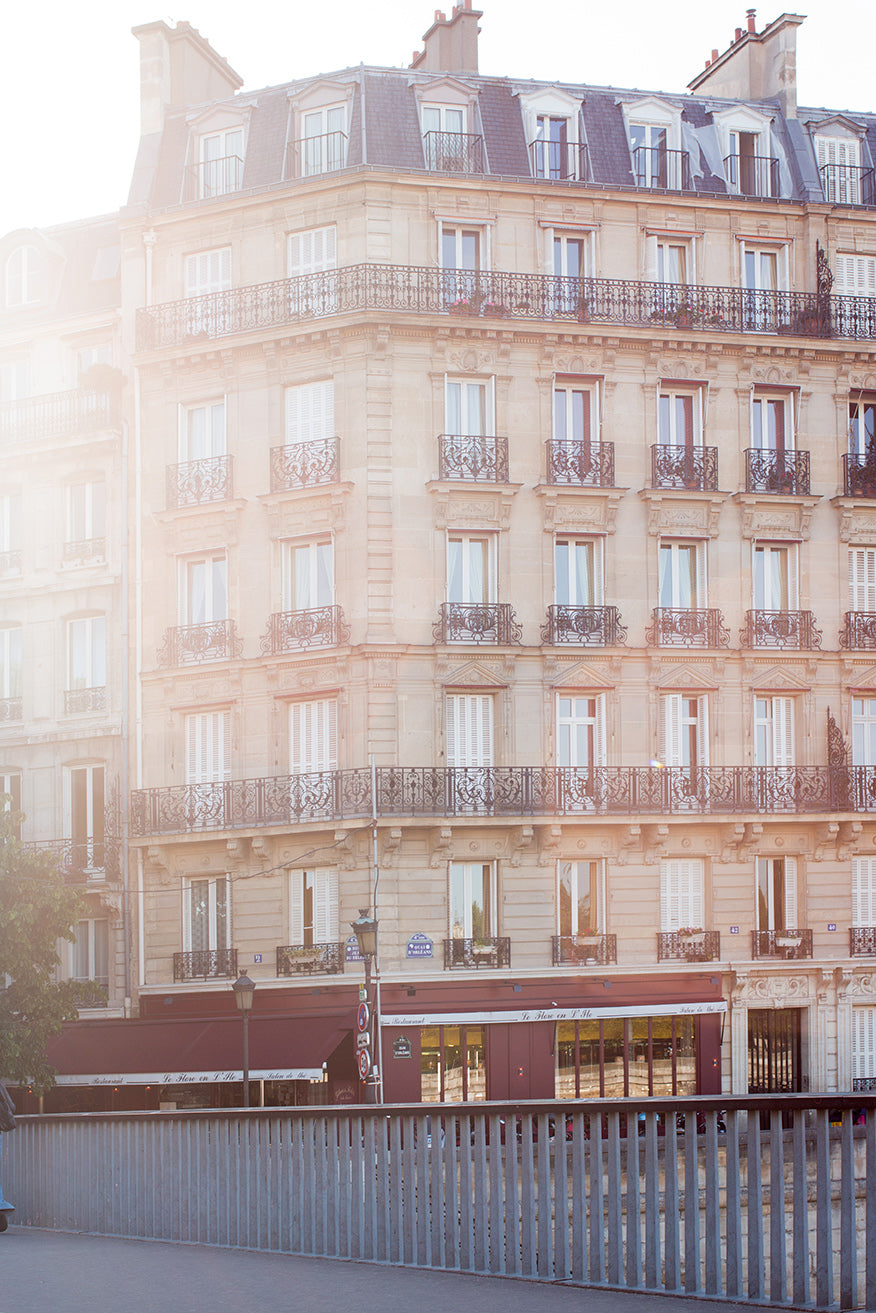 Summer Sun on île St Louis - Every Day Paris 
