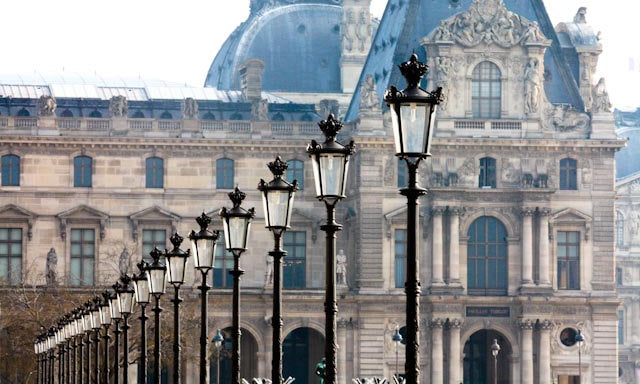 Early Morning Light at The Louvre - Every Day Paris 