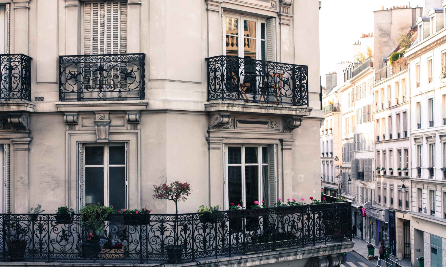 Room with a view in the Marais - Every Day Paris 