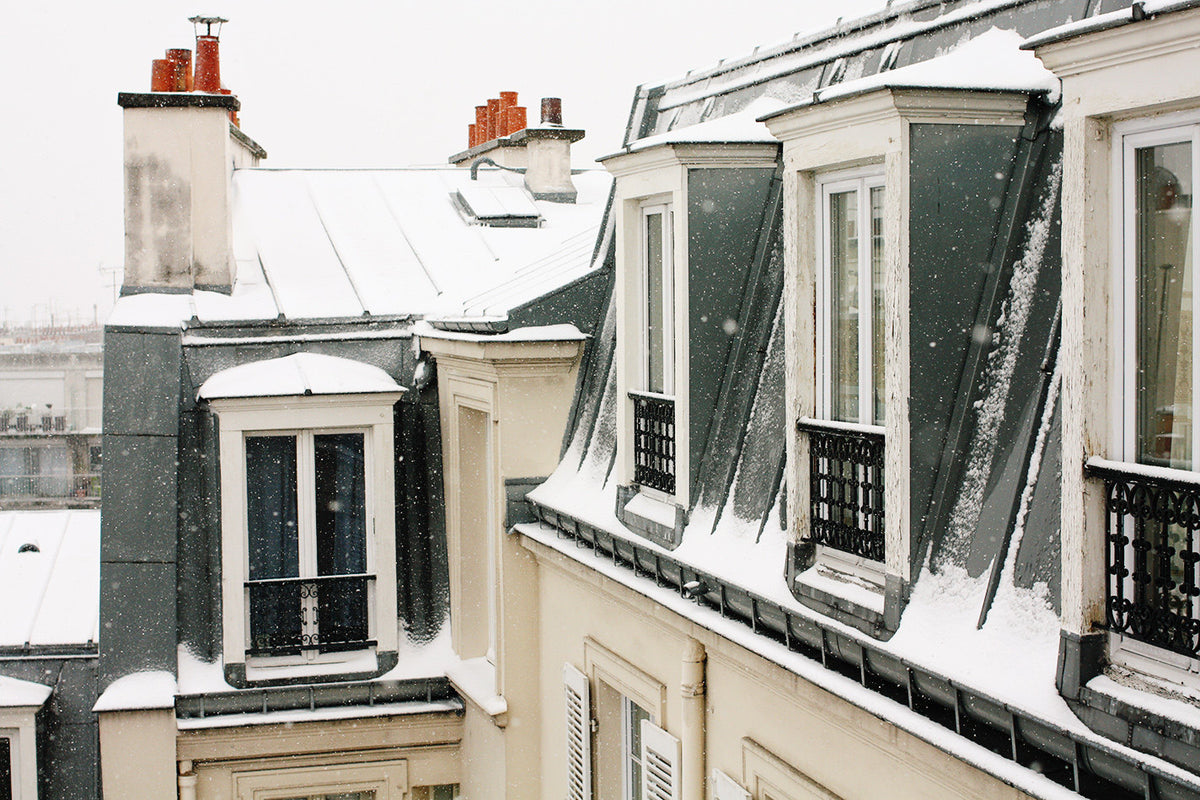 Snow covered rooftops in Montmartre - Every Day Paris 
