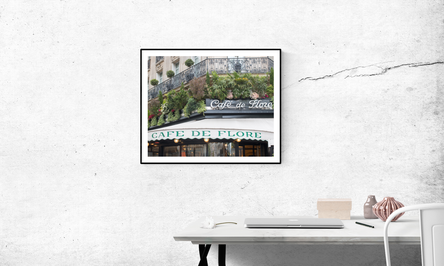 Café de Flore on St Germain Des Prés Classic Paris Cafe - Every Day Paris 