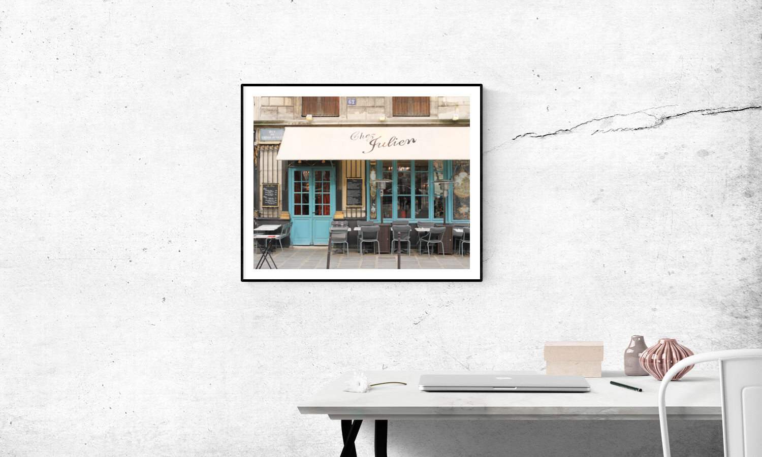 Cafe in the Marais Chez Julien - Every Day Paris 