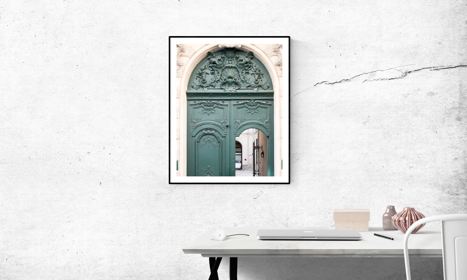 Green Door on Île St Louis - Every Day Paris 