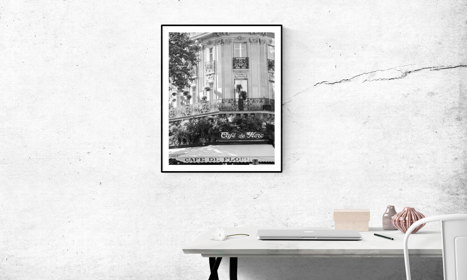 Black and White Café de Flore - Every Day Paris 