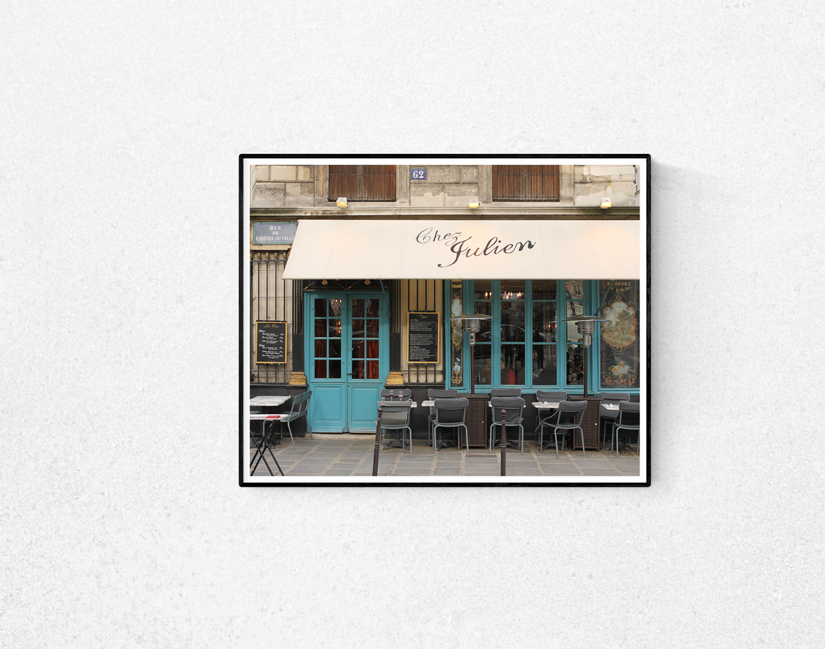 Cafe in the Marais Chez Julien - Every Day Paris 