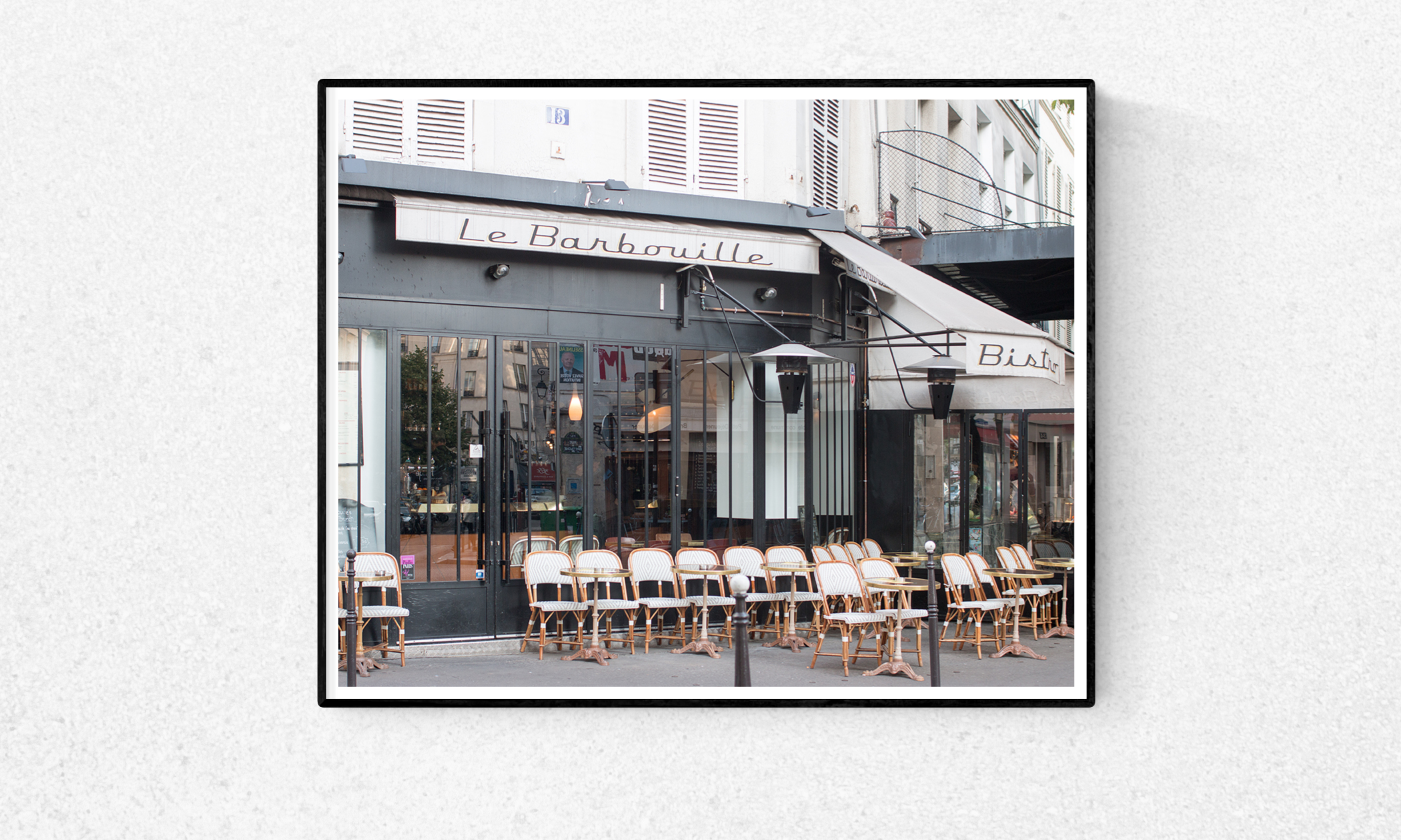 Parisian Café in the Marais - Every Day Paris 